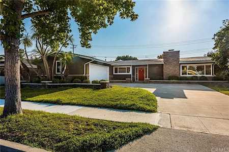 2910 Ellesmere Avenue Costa Mesa, CA 92626