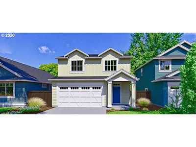 275 NE Arrowhead Dr #157 Estacada, OR 97023