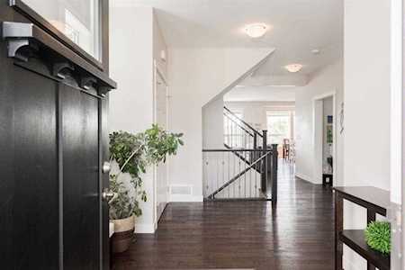 151 Reunion Green NW Airdrie, AB T4B 3X1
