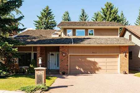 311 Canter Place SW Calgary, AB T2W 3Z3