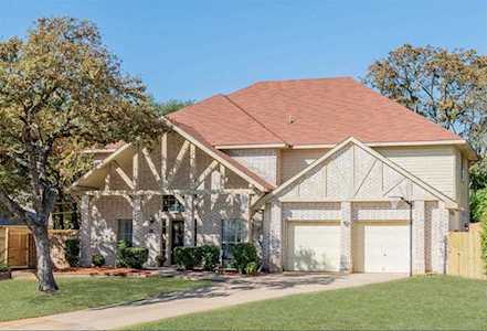 5709 Forrest Green Court Arlington, TX 76016