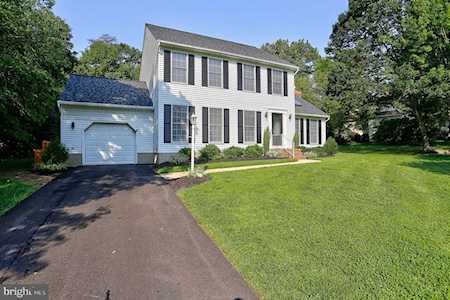 7738 Water Oak Point Rd Pasadena, MD 21122