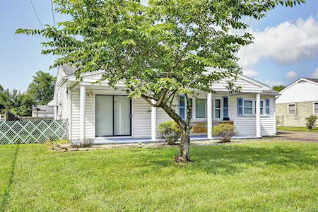 7004 Watson Ln Louisville, KY 40272