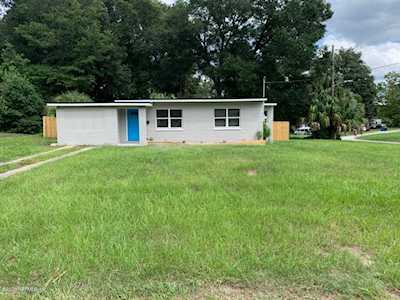 1503 King Arthur Rd Jacksonville, FL 32211