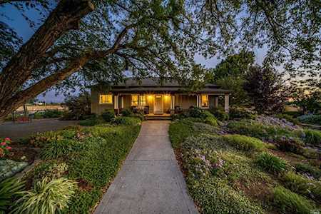 3921 Barnes Road Santa Rosa, CA 95403