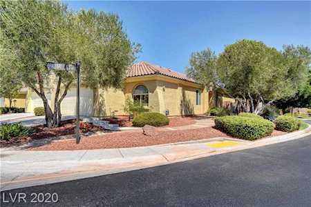 8728 Deering Bay Dr Las Vegas, NV 89131