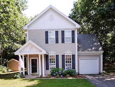 14 Robbins Rd Foxboro, MA 02035