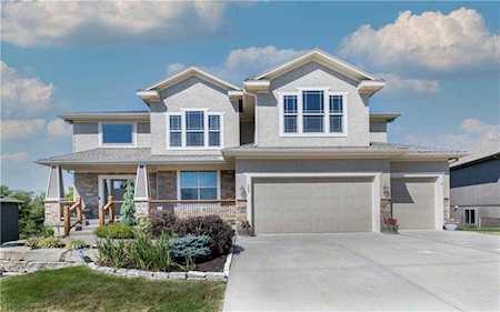 520 Sycamore Rd Greenwood, MO 64034