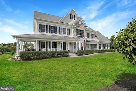 37934 Wright Farm Dr Purcellville, VA 20132