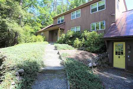 20 Fairway Dr Grantham, NH 03753