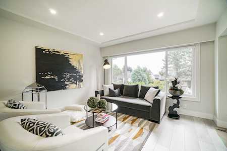 8383 10th Avenue Burnaby, BC V3N 2S7