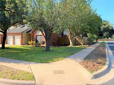 5931 Shanghai Pierce RD Austin, TX 78749