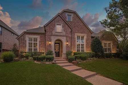 9114 Parson Drive Lantana, TX 76226