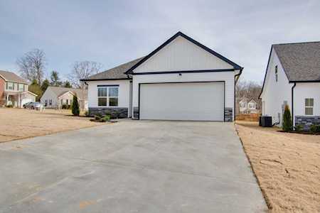 131 Dimaggio Dr Springfield, TN 37172