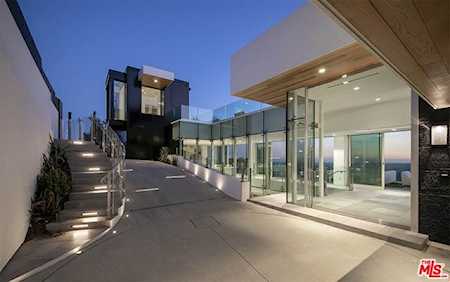 1615 Blue Jay Way Los Angeles, CA 90069