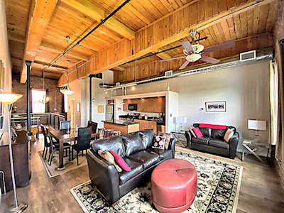 130 John St #208 Lowell, MA 01852
