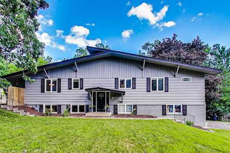 109 Shasta Court Apple Valley, MN 55124
