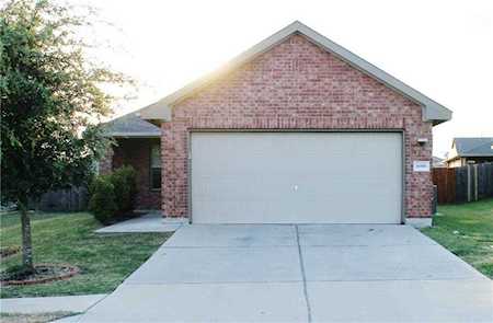 6916 Ferrystone Pass Del Valle, TX 78617