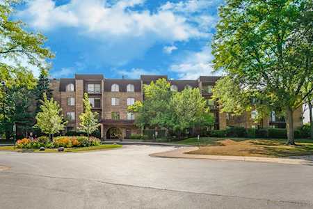 2050 Valencia Dr #100C Northbrook, IL 60062