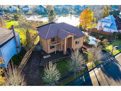 8615 SW Turquoise Loop Beaverton, OR 97007