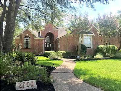 2700 Creeks Edge PKWY Austin, TX 78733