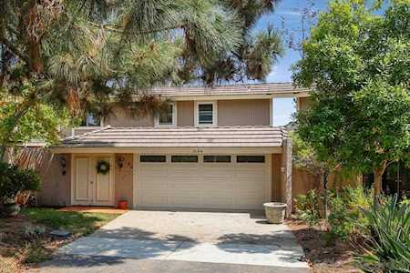 3184 Via De Caballo Encinitas, CA 92024