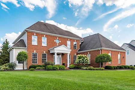 8351 Meadowmoore Place Pickerington, OH 43147