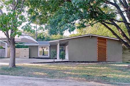 2704 Silverway DR Austin, TX 78757