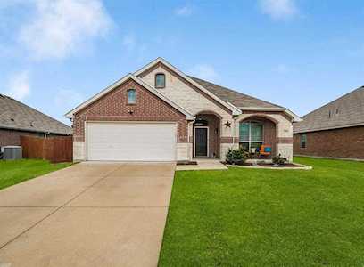 2310 Sparrow Forney, TX 75126