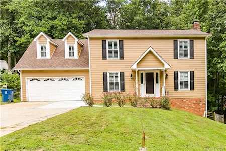 2300 Fernridge Ln Matthews, NC 28105