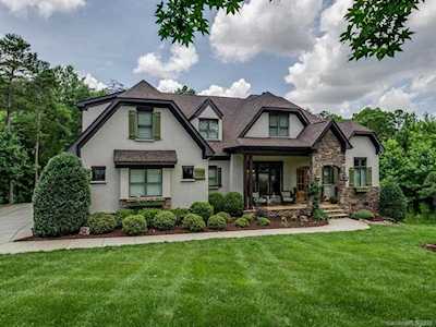 516 Quaker Meadows Ln Fort Mill, SC 29715