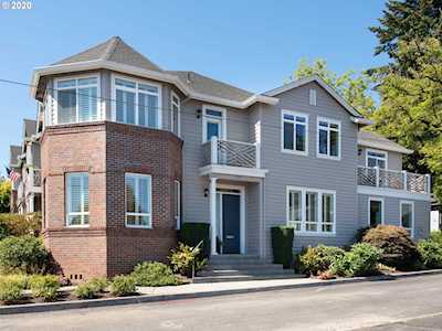 151 C Ave Lake Oswego, OR 97034