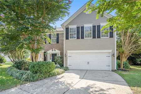 2127 Kenwood Terrace Dr Matthews, NC 28105
