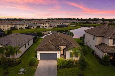 11318 Sweetgrass Dr Bradenton, FL 34212
