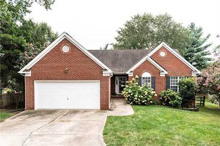 913 Woodglen Rd Kannapolis, NC 28081