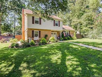 3840 Ashton Dr Charlotte, NC 28210