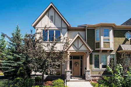 2946 Peacekeepers Way SW Calgary, AB T3E 7R6