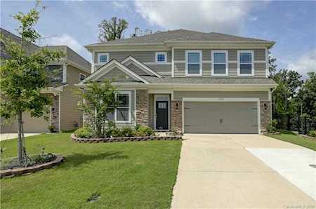 1042 Dina Dr Fort Mill, SC 29708