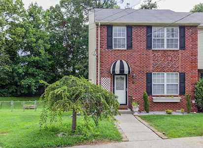 909 Waggoner Ct E Nashville, TN 37214