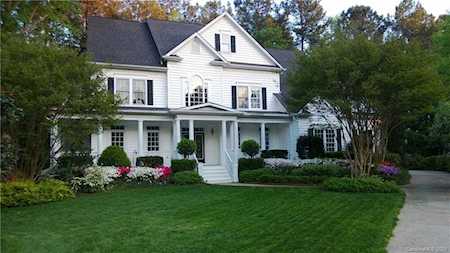 4404 Shadow Cove Ln Charlotte, NC 28216