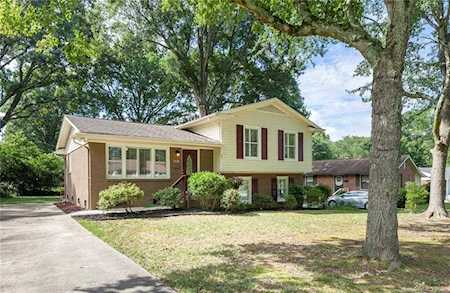 3828 Farmview Rd Charlotte, NC 28205