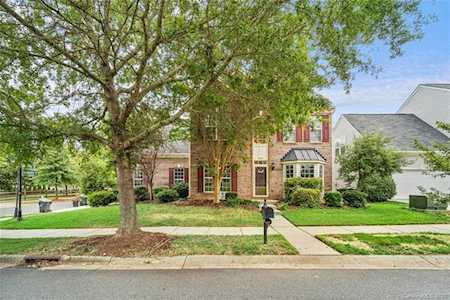 6844 Olmsford Dr Huntersville, NC 28078