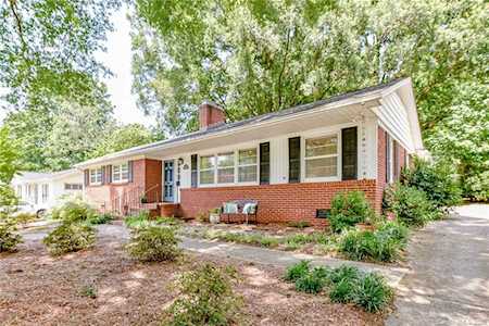 831 Faircrest Dr Charlotte, NC 28210