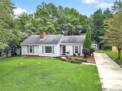 2613 Lytham Dr Charlotte, NC 28210