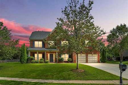 2111 Willowcrest Dr Waxhaw, NC 28173