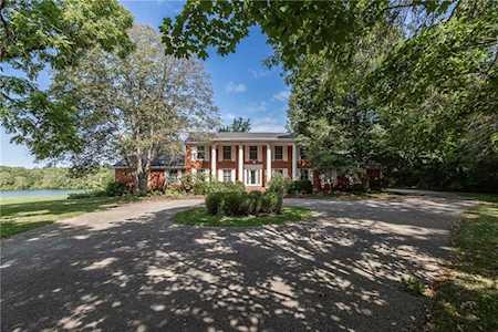 6844 Fox Lake Drive N Indianapolis, IN 46278