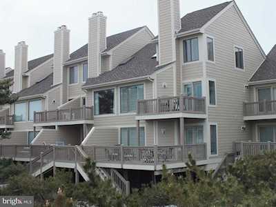 25 40101 E Oceanside Dr Fenwick Island, DE 19944