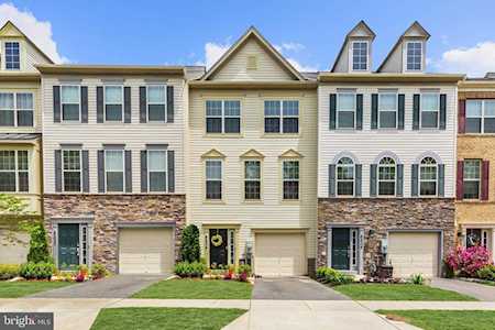 8234 Carinoso Way Severn, MD 21144