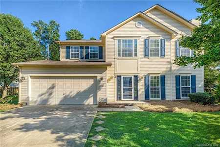 9918 Dauphine Dr Charlotte, NC 28216