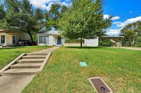 857 N Bailey Avenue Fort Worth, TX 76107